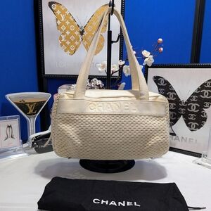 Chanel LAX Crocheted And Leather Bowler Bag - Off White  RARE 🔥🔥